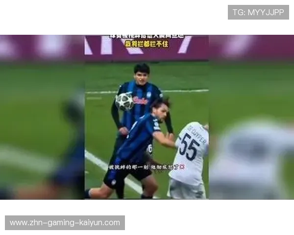 足球主帅赛后扔鞋子发泄怒火 足球主帅赛后扔鞋子发泄怒火