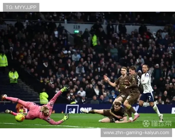 热刺连续边路反击奏效，库卢切夫斯基爆射偏高